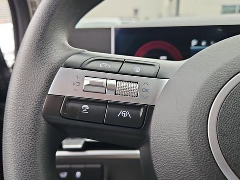 Certified 2025 Hyundai Tucson SEL image 24