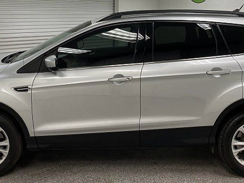 Used 2018 Ford Escape SE w/ Ford Safe & Smart Package image 8