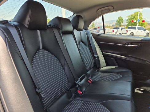 Used 2022 Toyota Camry SE FWD image 27