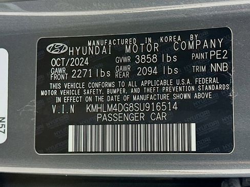 Certified 2025 Hyundai Elantra Sport image 30