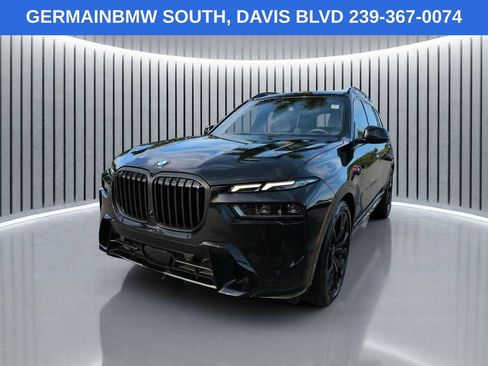 Used 2025 BMW X7 xDrive40i w/ M Sport Package AWD/4WD image 9