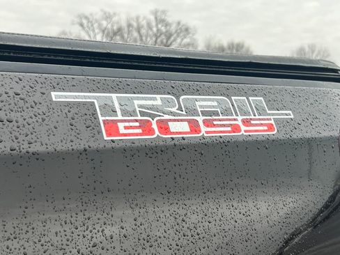 Used 2019 Chevrolet Silverado 1500 Custom Trail Boss image 20