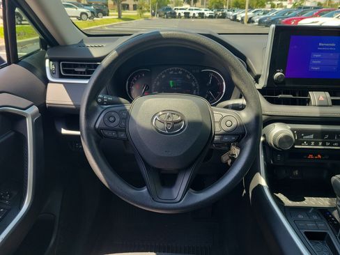 Used 2023 Toyota RAV4 LE FWD image 16