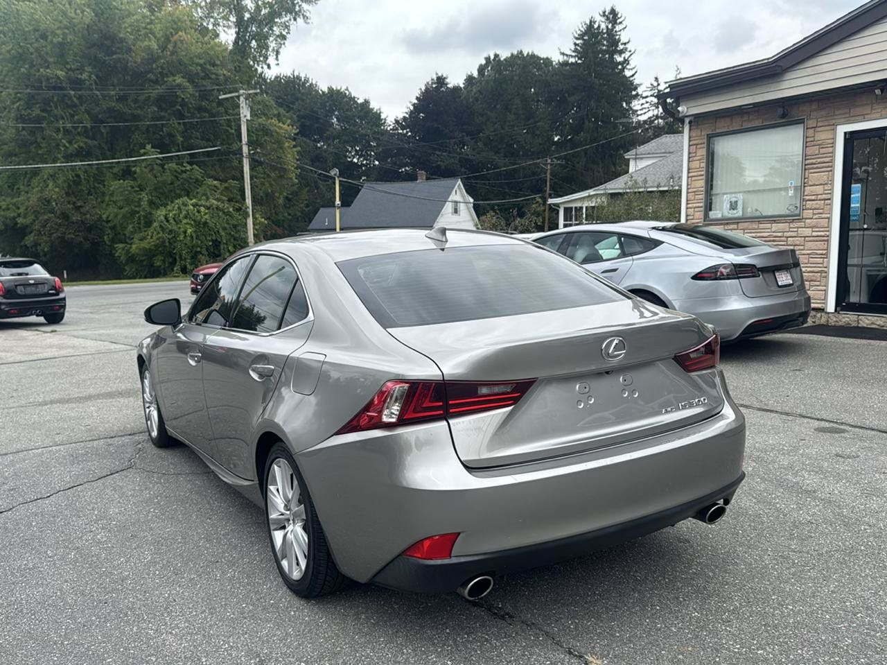 Used 2016 Lexus IS 300 AWD w/ Accessory Package 2 image 11