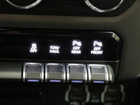 Used 2019 RAM 1500 Big Horn image 30