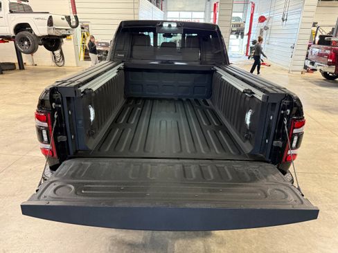 Used 2022 RAM 2500 Laramie AWD/4WD image 29
