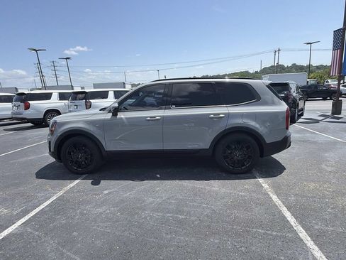 Used 2022 Kia Telluride SX w/ SX Prestige Package AWD/4WD image 6