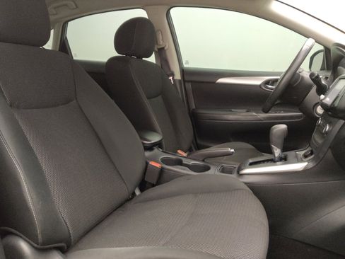 Used 2019 Nissan Sentra S image 21