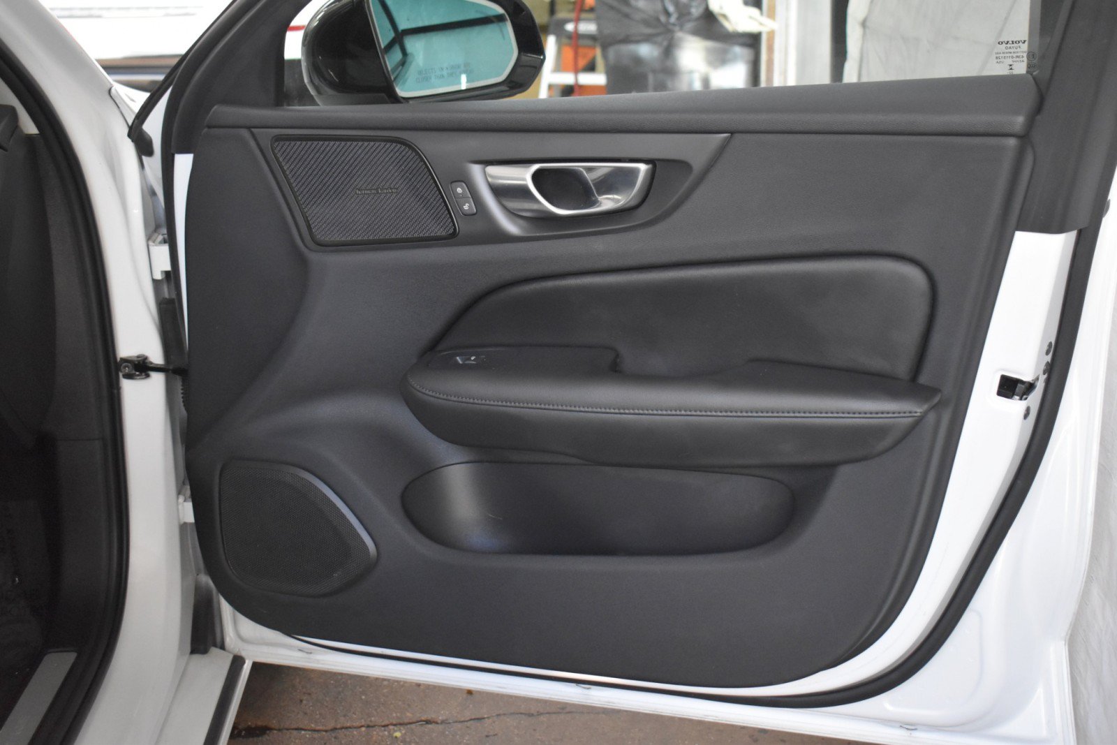 Used 2023 Volvo S60 T8 Plus AWD/4WD image 28