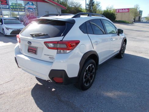 Used 2022 Subaru Crosstrek 2.0i AWD/4WD image 5