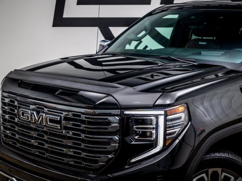 Used 2025 GMC Sierra 1500 Denali Ultimate AWD/4WD image 23