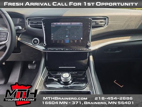 Used 2022 Jeep Wagoneer Series II AWD/4WD image 12