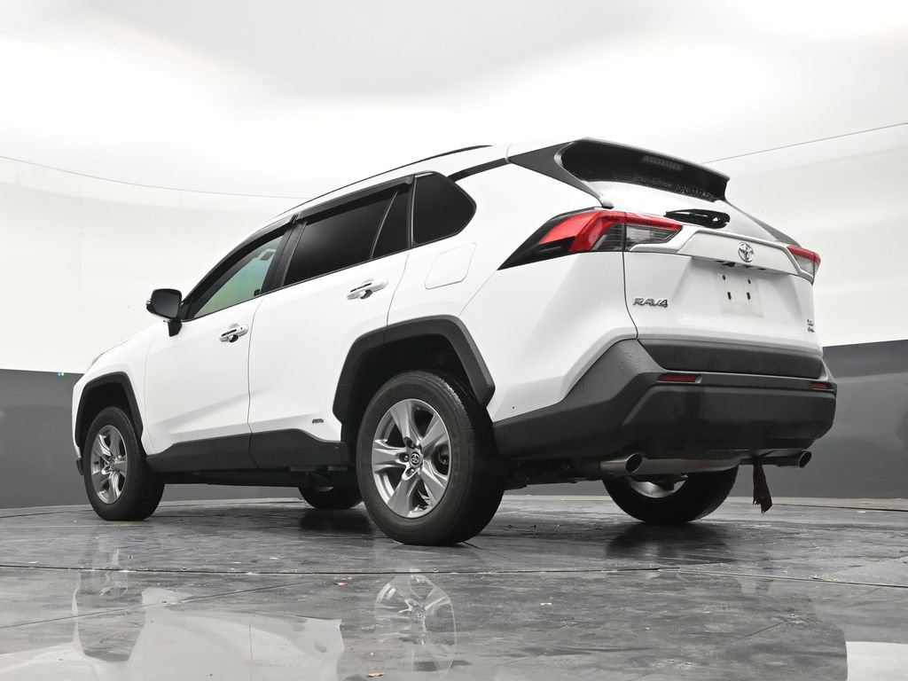 Used 2025 Toyota RAV4 XLE w/ Weather Package AWD/4WD image 22