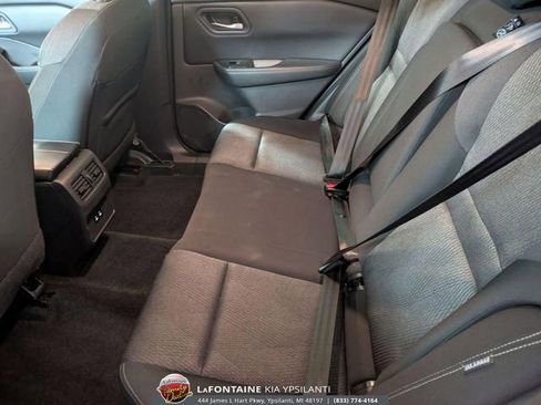 Used 2025 Nissan Rogue SV FWD image 26