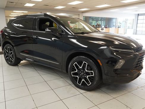 Used 2023 Chevrolet Blazer RS w/ Enhanced Convenience Package AWD/4WD image 15