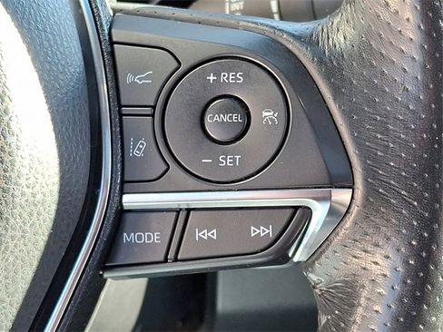 Certified 2021 Toyota Avalon XSE image 23