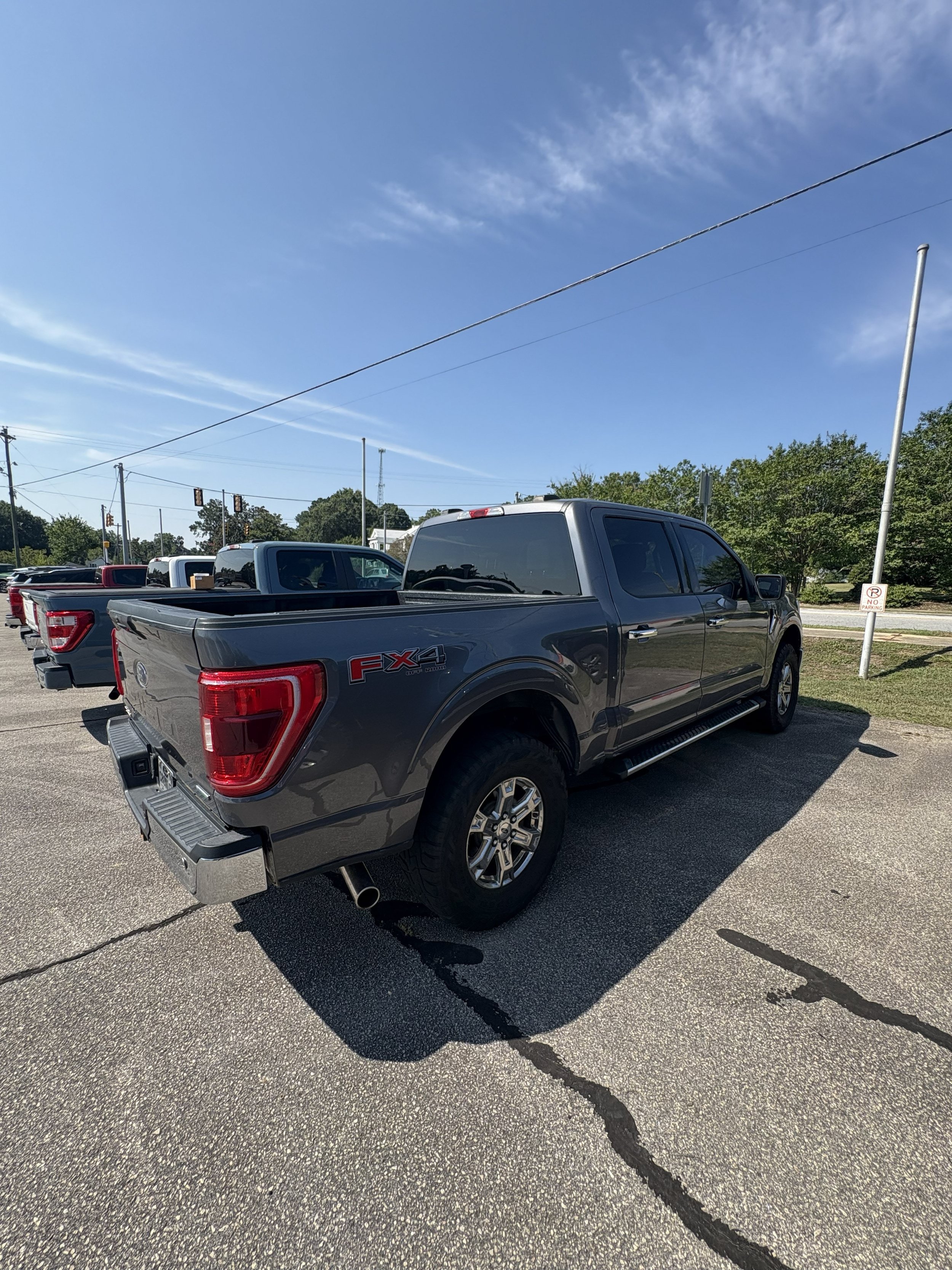 Used 2022 Ford F150 XLT w/ Equipment Group 301A Mid AWD/4WD image 5