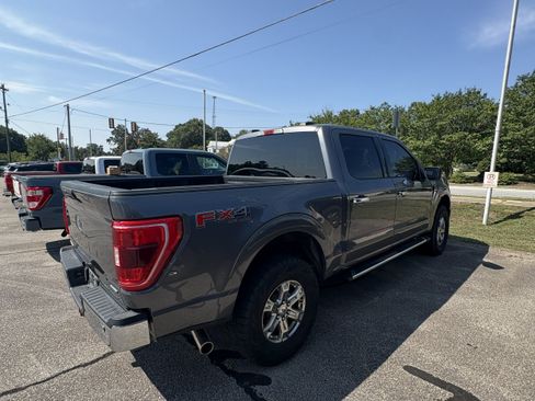 Used 2022 Ford F150 XLT w/ Equipment Group 301A Mid AWD/4WD image 5