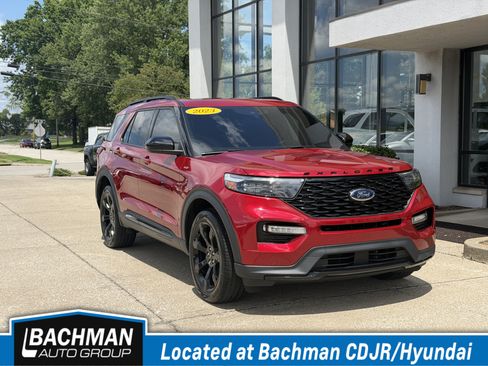 Used 2023 Ford Explorer ST-Line w/ Class IV Trailer Tow Package AWD/4WD image 1