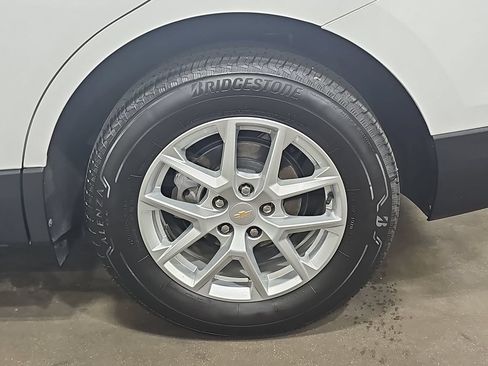 Certified 2024 Chevrolet Equinox LT w/ LPO, Floor Liner Package AWD/4WD image 38