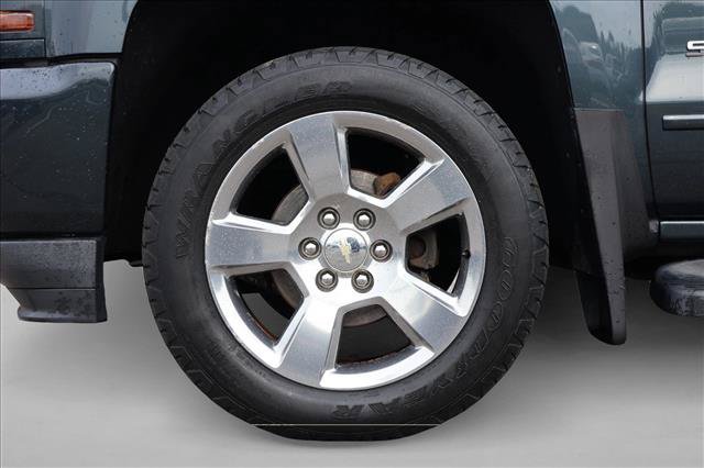Used 2017 Chevrolet Silverado 1500 LT w/ All Star Edition AWD/4WD image 9