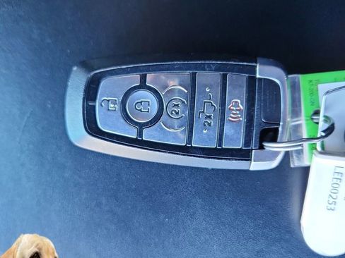 Used 2020 Ford F350 Platinum w/ FX4 Off-Road Package image 28