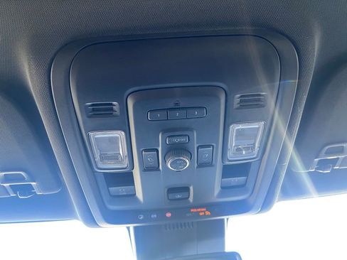 Used 2024 Chevrolet Suburban Z71 w/ Luxury Package image 30