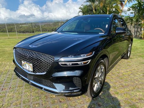 Certified 2023 Genesis GV70 2.5T w/ Advanced Package AWD/4WD image 3
