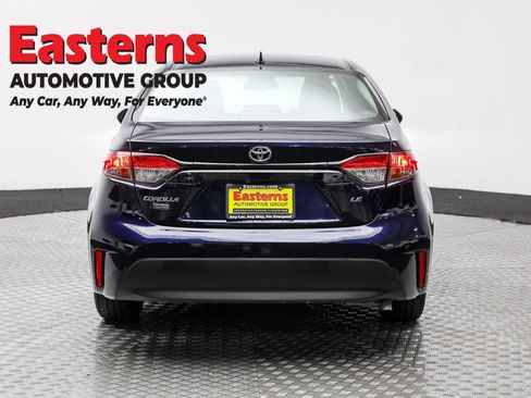 Used 2023 Toyota Corolla LE image 6