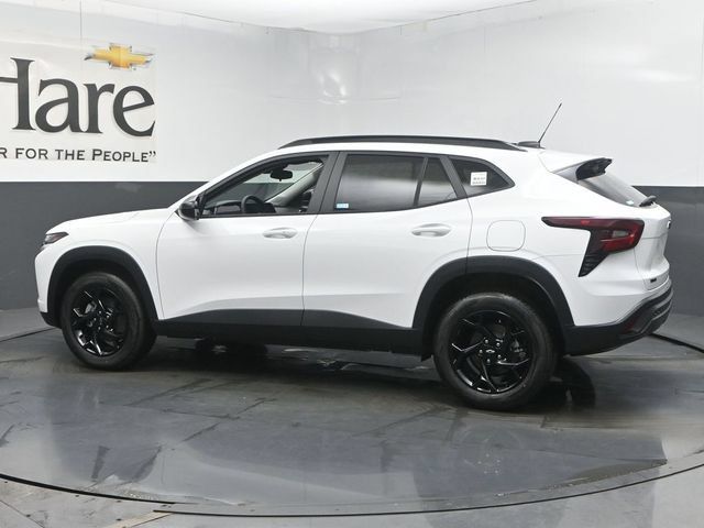New 2026 Chevrolet Trax LT w/ Driver Confidence Package FWD image 30