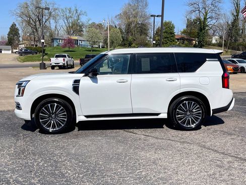 Used 2025 Nissan Armada Platinum Reserve AWD/4WD image 3