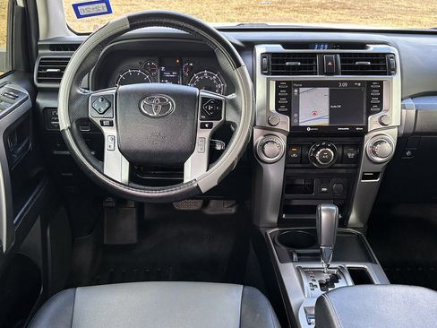 Certified 2020 Toyota 4Runner SR5 Premium w/ Moonroof Package RWD image 11