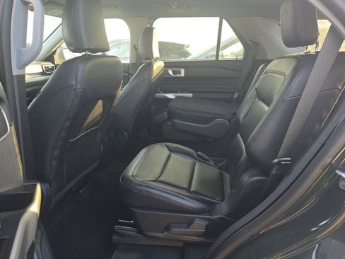 Used 2023 Ford Explorer XLT w/ Equipment Group 202A image 6