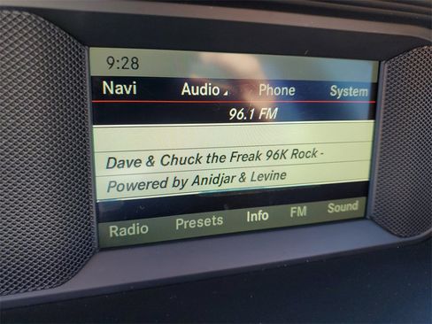 Used 2014 Mercedes-Benz C 250 Sedan image 32