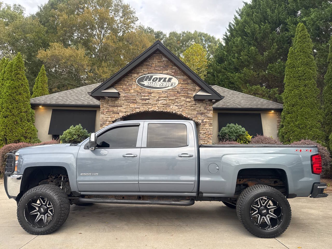 Used 2016 Chevrolet Silverado 2500 LT AWD/4WD image 1