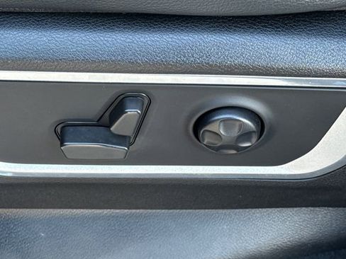 Used 2021 RAM 1500 Laramie w/ Sport Appearance Package AWD/4WD image 23