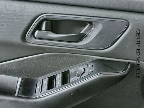 Certified 2024 Nissan Rogue S FWD image 18