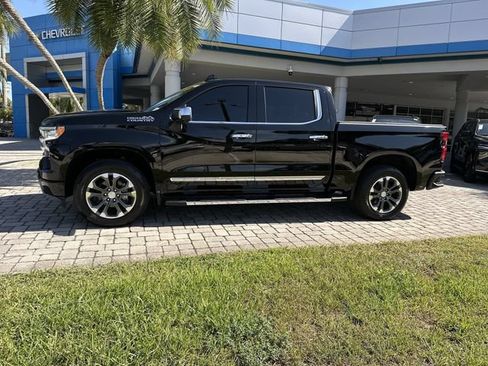 Used 2024 Chevrolet Silverado 1500 High Country RWD image 31