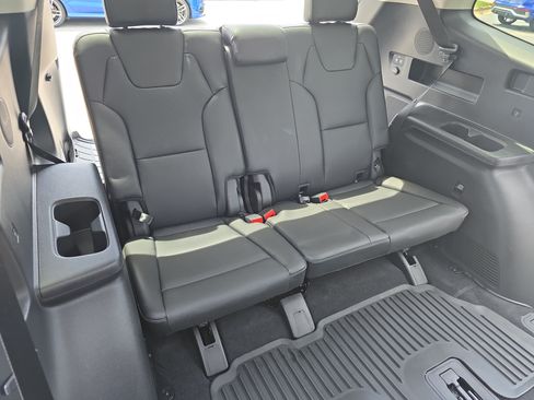 Used 2023 Kia Telluride SX Prestige AWD/4WD image 12