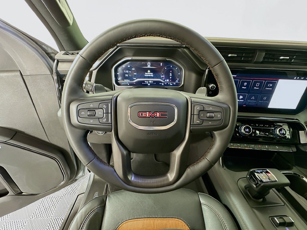 Used 2024 GMC Sierra 1500 AT4 w/ Technology Package AWD/4WD image 11