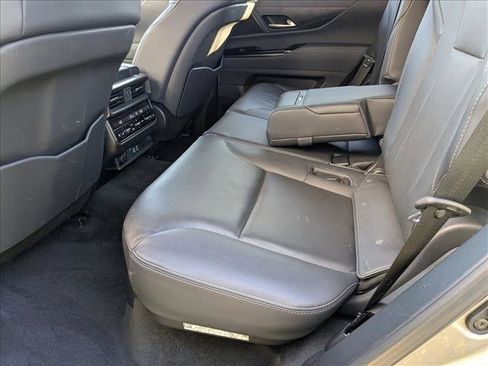 Used 2023 Lexus LX 600 4WD w/ Premium Package image 19