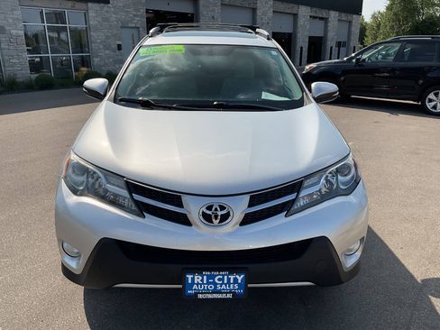 Used 2015 Toyota RAV4 XLE AWD/4WD image 12