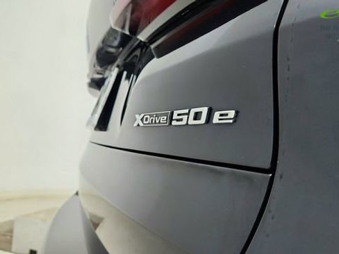 Used 2024 BMW X5 xDrive50e w/ Executive Package AWD/4WD image 18