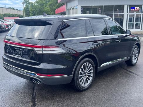 Used 2020 Lincoln Aviator Reserve w/ Equipment Group 201A AWD/4WD image 3