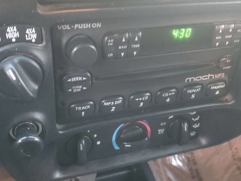 Used 2002 Ford Ranger FX4 image 23