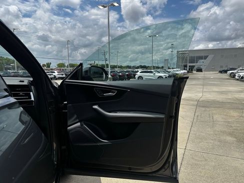 Certified 2025 Audi Q8 Premium w/ Black Optic Package AWD/4WD image 28