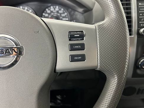 Used 2020 Nissan Frontier SV image 18