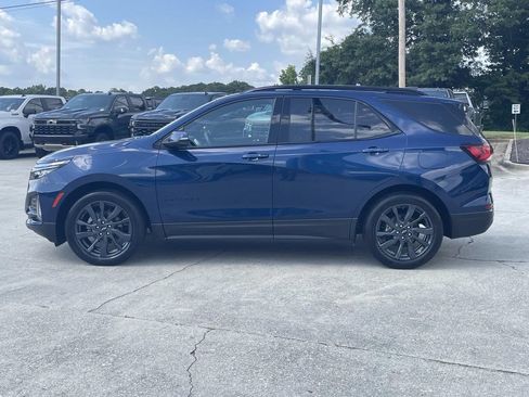 Used 2023 Chevrolet Equinox RS w/ RS Leather Package FWD image 2