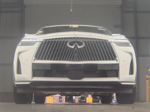 Used 2026 INFINITI QX60 Luxe w/ Cargo Package FWD image 3