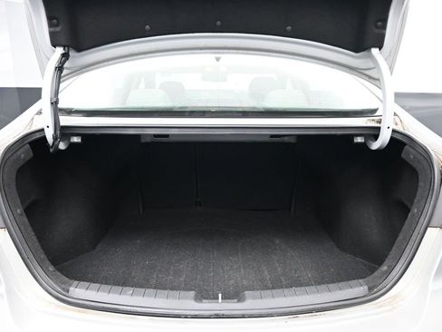 Used 2018 Hyundai Elantra SEL image 31